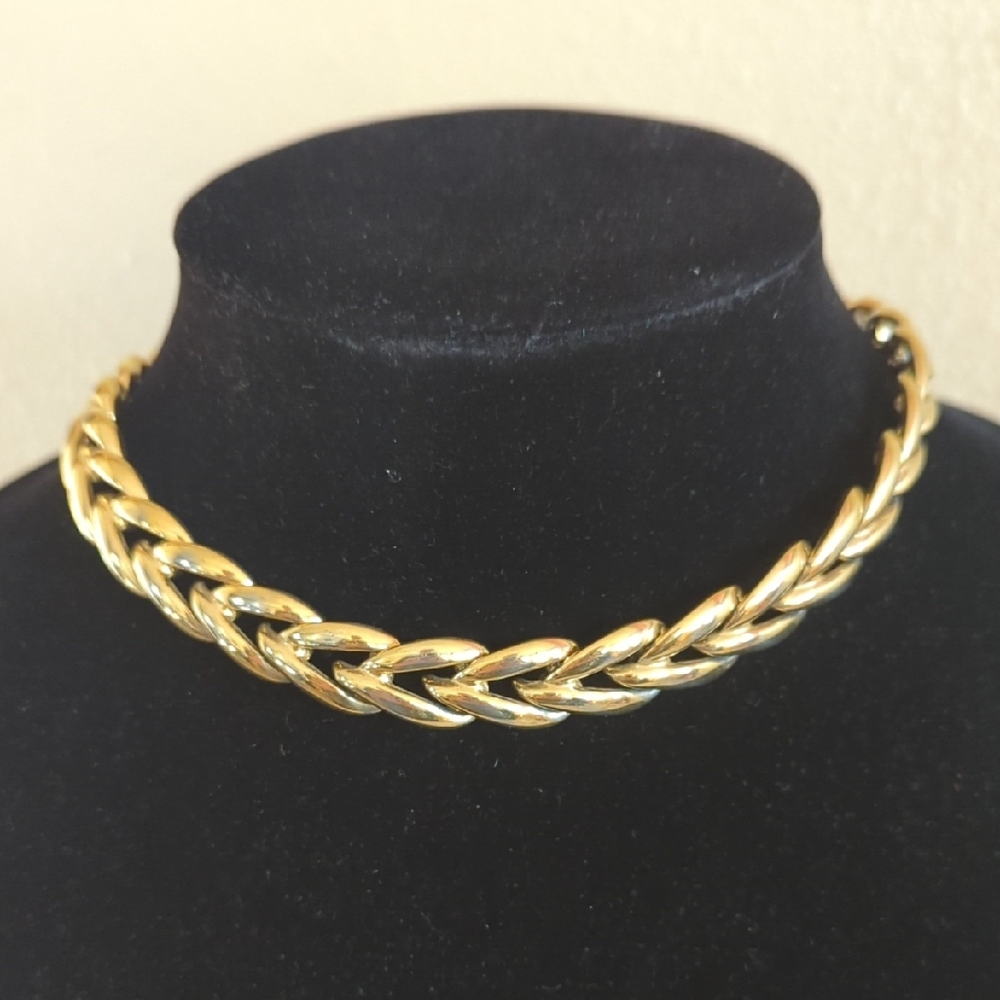 V-link Necklace